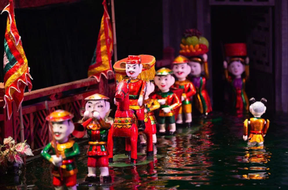 Banner cho bài viết:Bài luận lan tỏa giá trị văn hóa truyền thống trong cuộc sống hiện đại ngày nay