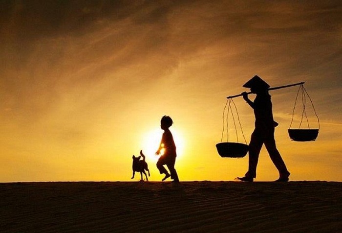 Banner cho bài viết:Đọc hiểu bài thơ Con Nợ Mẹ - Đặng Hải Yến