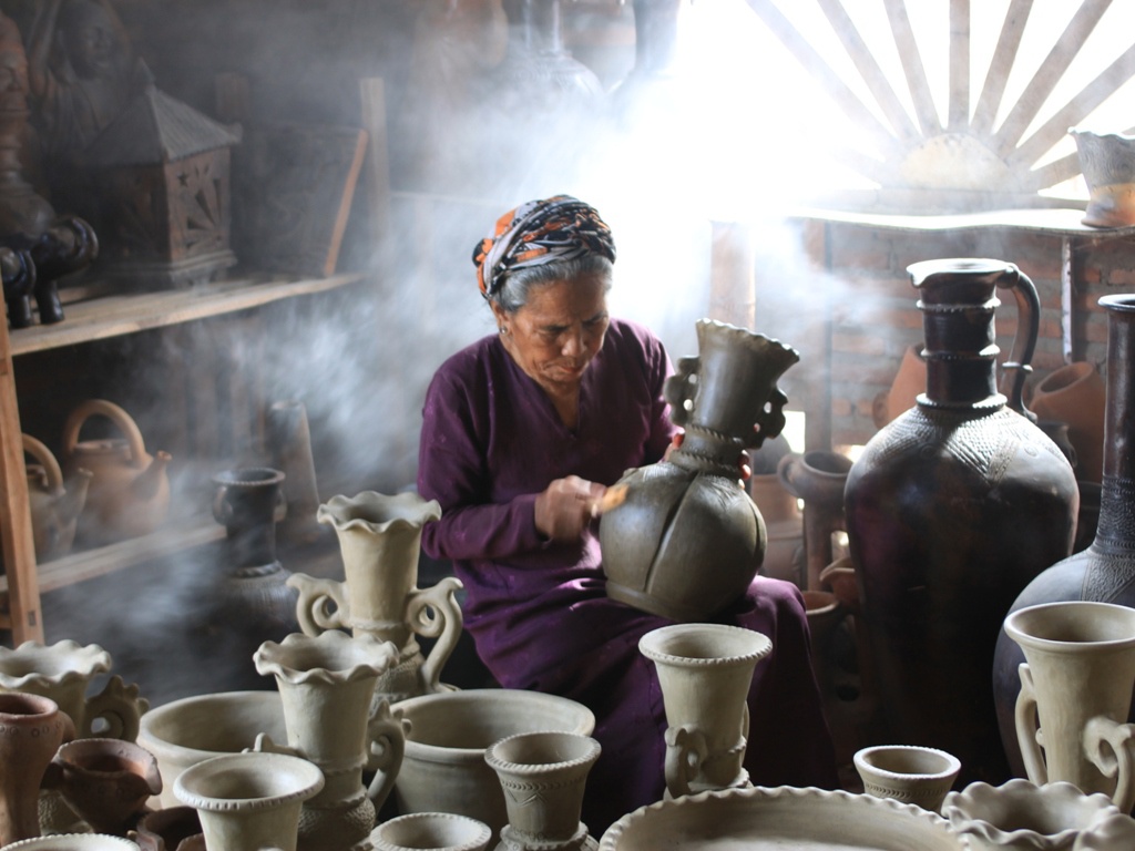 Banner cho bài viết:Đọc hiểu Văn Bản Thông Tin Nghề Làm Gốm của Người Chăm ở tỉnh Bình Thuận